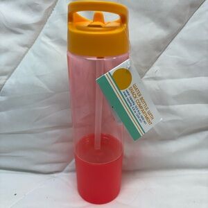 NWT 13.5 Fl Oz Pink and Orange Water Bottle with Snack compartment